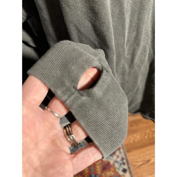 Aerie Offline oversized keyhole crewneck - Picture 2 of 5